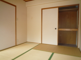 Living and room. Japanese-style room 6 quires