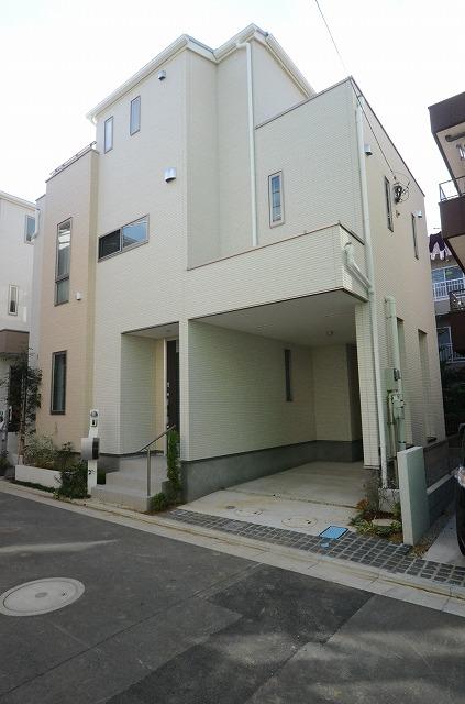 Local appearance photo. Building 2 model building (October 2013) Shooting