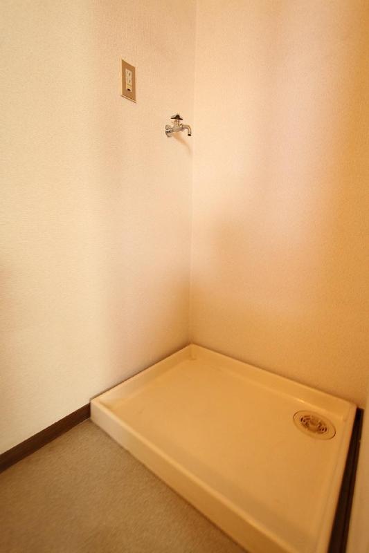 Other. Washing machine in the room