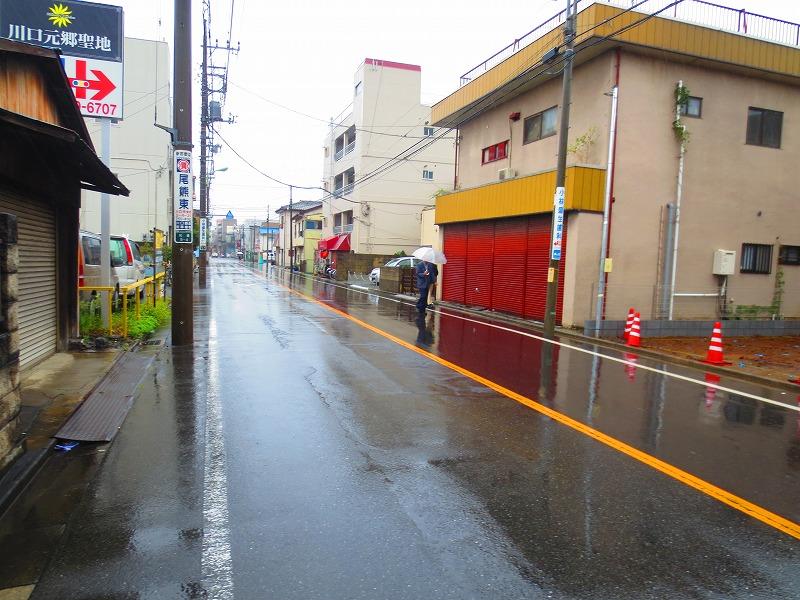 Local photos, including front road. Local (10 May 2013) Shooting