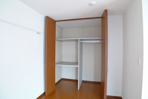 Receipt. Western-style housing