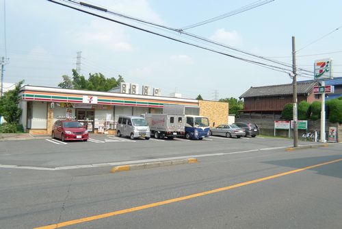 Convenience store. Seven-Eleven Kawaguchi Kamiaoki 5-chome up (convenience store) 358m