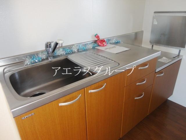 Kitchen. Kitchen there is a margin of cooking space the width of the dishes also spread