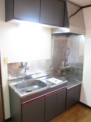 Kitchen. A storage capacity kitchen storage