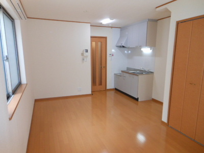 Living and room. Room 1