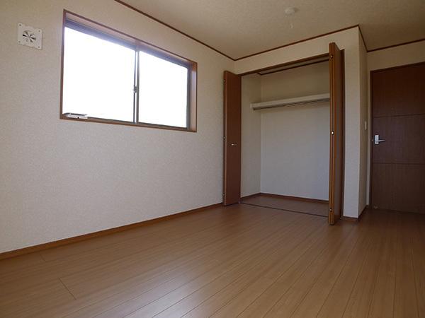 Non-living room. 4 Building