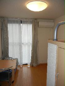 Living and room. 1F room of