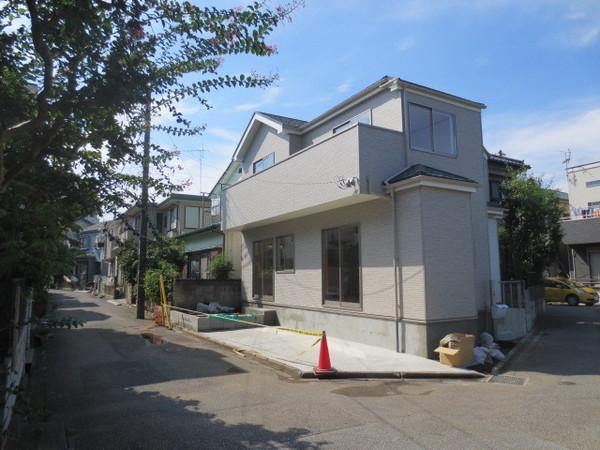 Local photos, including front road. Guidance is at any time all right