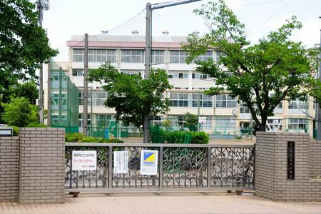 Primary school. 747m until Kawaguchi Municipal Maekawa Elementary School