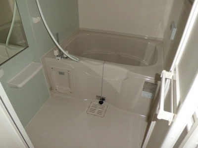 Bath. Bathroom (complete image)