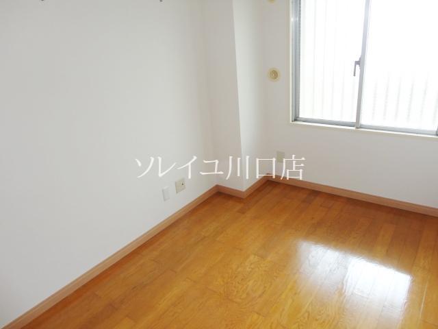 Other room space. Bright rooms that white was the keynote