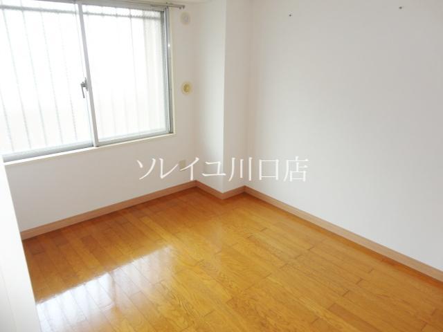 Living and room. Bright rooms with large windows or sunlight pours