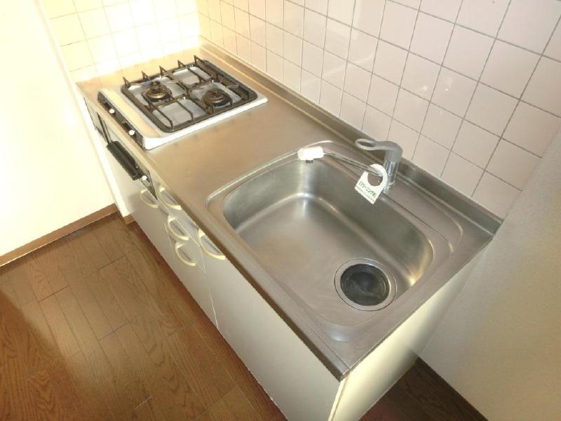 Kitchen. 2 neck of system Kitchen! It is made of spread