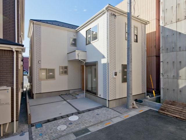 Local appearance photo