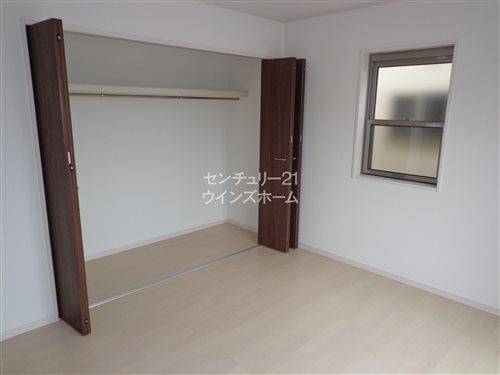 Receipt. Each room with storage