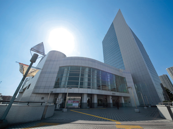 Surrounding environment. Kawaguchi General Cultural Center Lilia (about 1760m ・ 22 minutes walk)