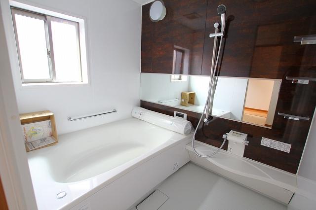 Building plan example (introspection photo). System bus Example of construction