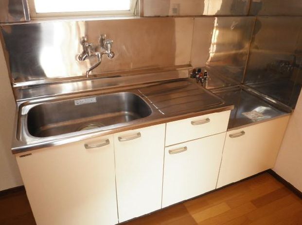 Kitchen. Separate reference is a picture