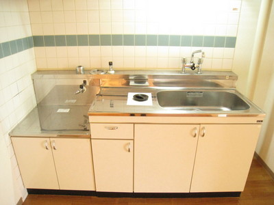 Kitchen. Spacious kitchen