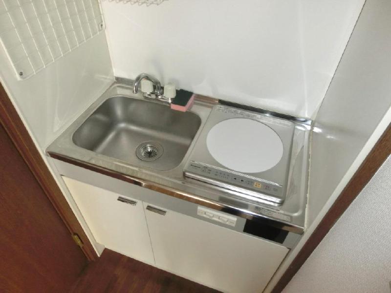 Kitchen. IH1-burner stove! Well housed also use a net that looks to the top