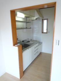 Kitchen. Bright kitchen ・ Yes window