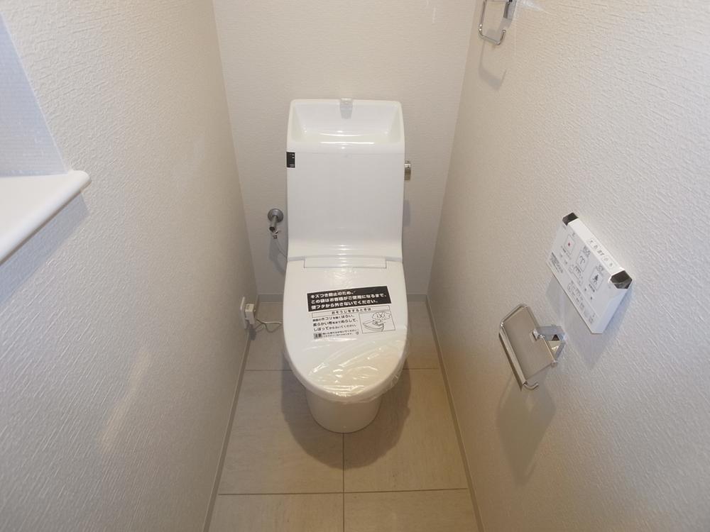 Toilet. LIXIL made integrated toilet (December 2013) Shooting