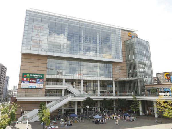 Surrounding environment. Kyupo ・ La (Maruetsu, Mujirushi Ryohin, Kawaguchi Municipal Central Library, Media Seven) (about 340m ・ A 5-minute walk)