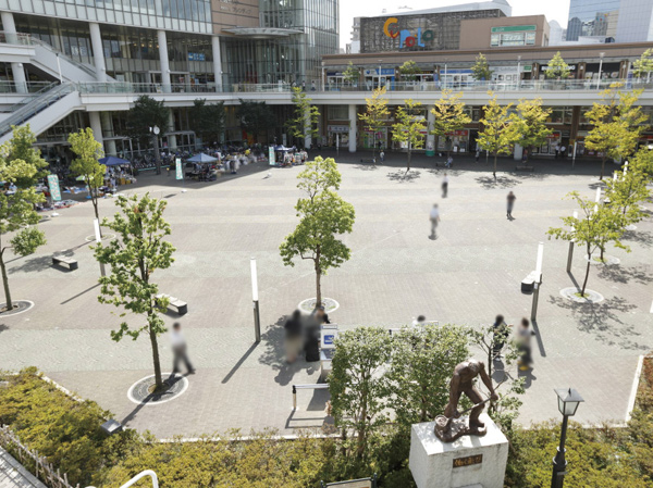 Surrounding environment. Kyupo ・ La Plaza (about 270m ・ 4-minute walk)