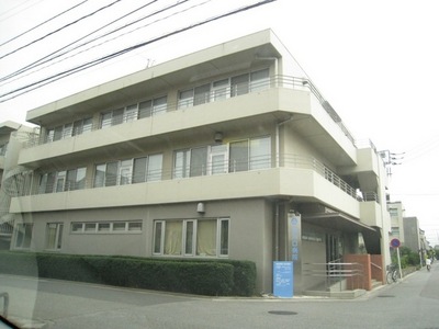 Hospital. Higashikawaguchi 80m to the hospital (hospital)