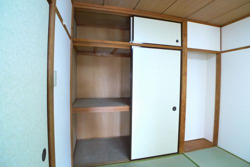 Receipt. Japanese-style storage