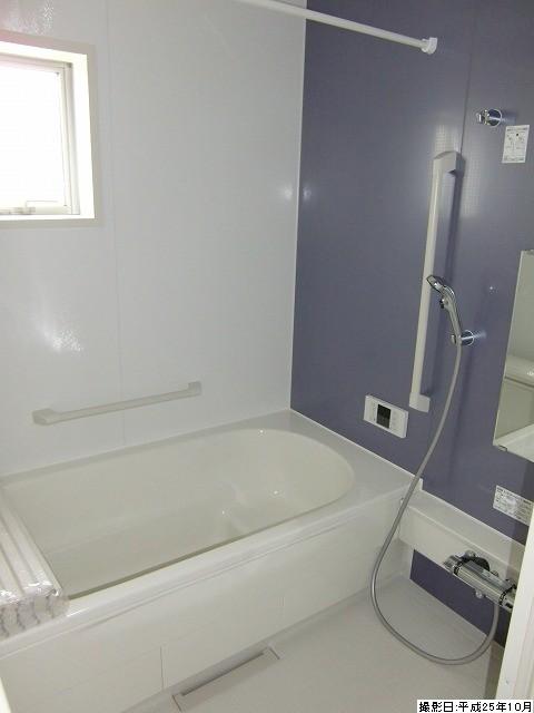 Bathroom. Indoor (10 May 2013) Shooting