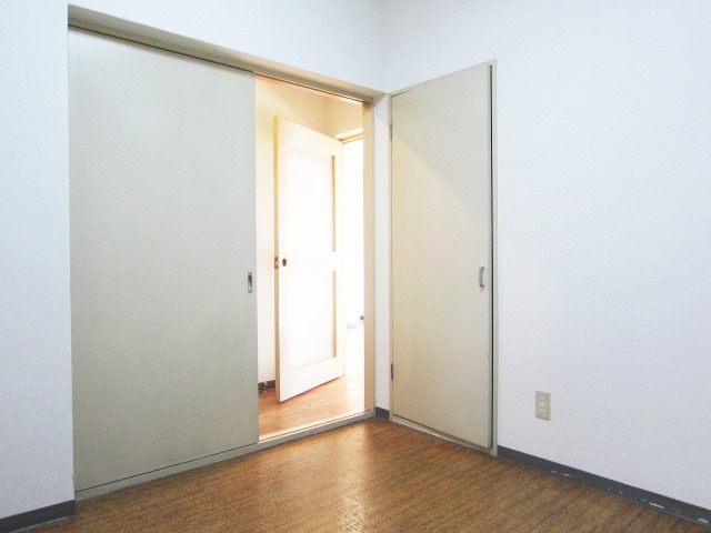 Living and room. Is a good floor plan easy to use.