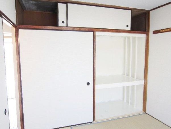 Receipt. Separate reference is a picture