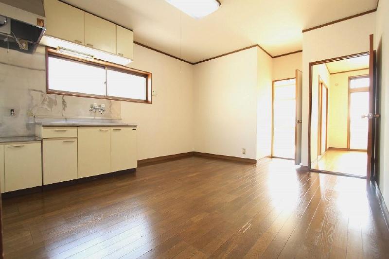 Living and room. Key money is not required in the initial cost suppressed eyes