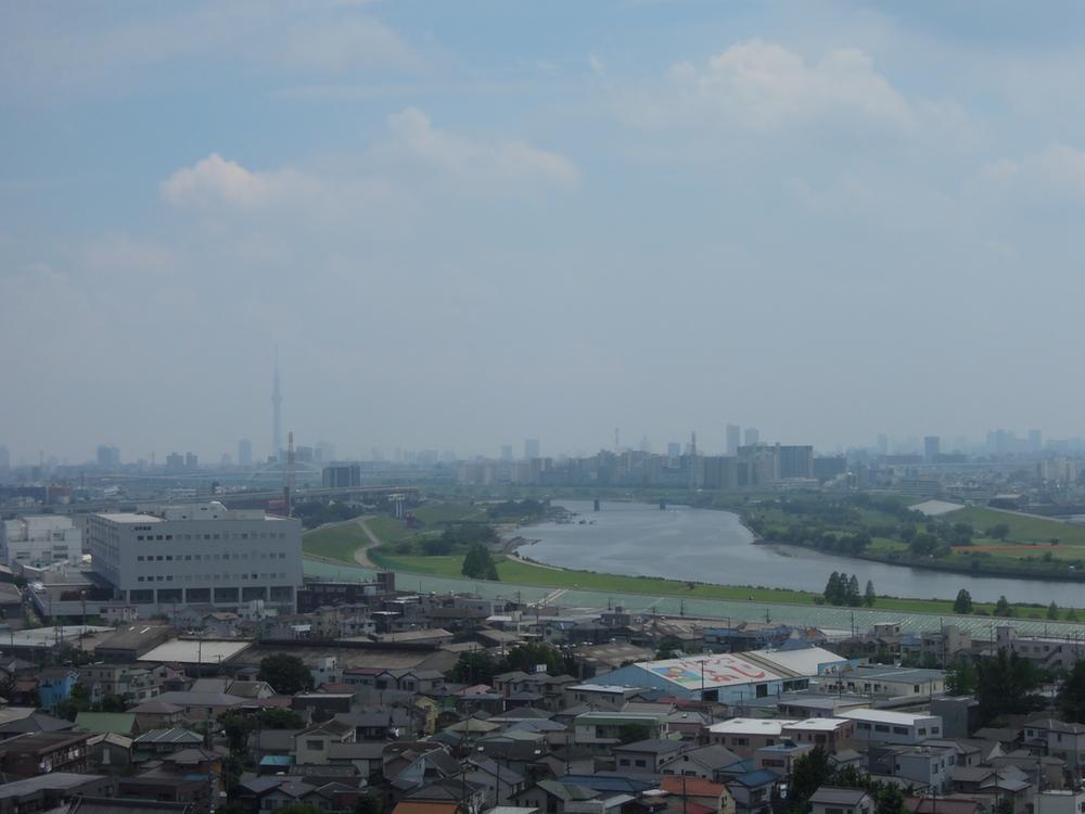 View photos from the dwelling unit. View from the balcony (10 May 2013) Shooting