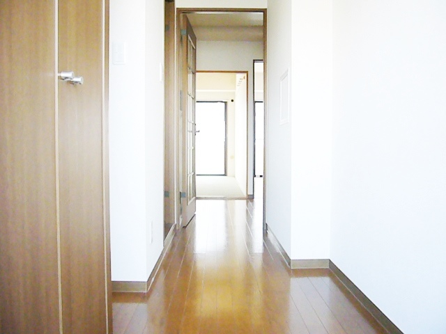 Entrance. This is a sample photo of another in Room.