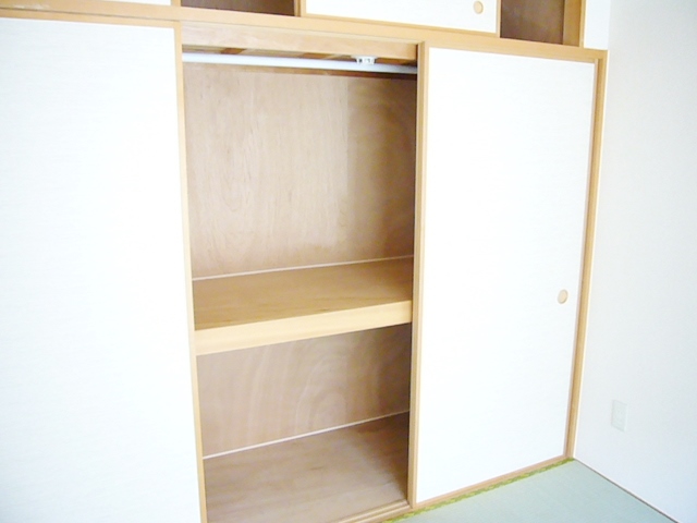 Receipt. This is a sample photo of another in Room.