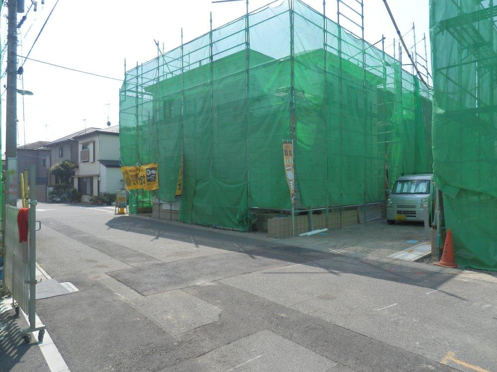 Local photos, including front road. Local (September 2013) Shooting