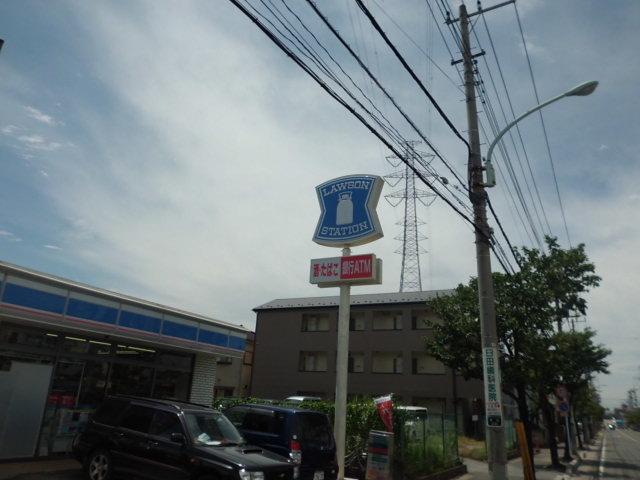 Convenience store. 10m to Lawson