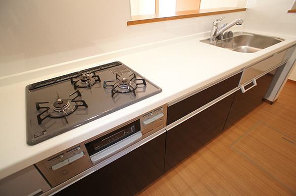 Kitchen. Produce a warm time face-to-face kitchen of your family