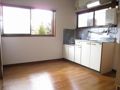 Kitchen. Bright and airy is ◎ kitchen