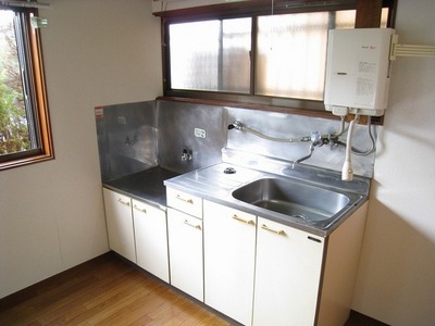 Kitchen. Gas stove installed Friendly Kitchen