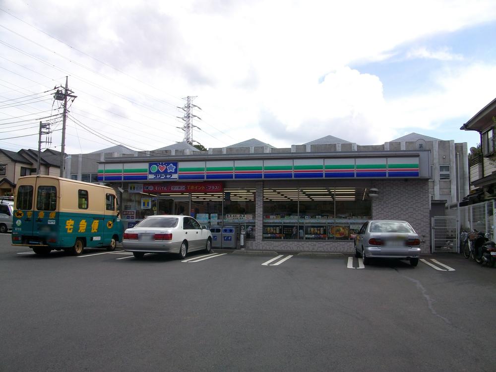Convenience store. Three F 1035m until Kawaguchi Kitaharadai shop