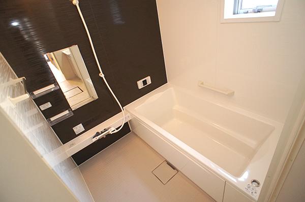 Bathroom. Indoor (10 May 2013) Shooting Building 3