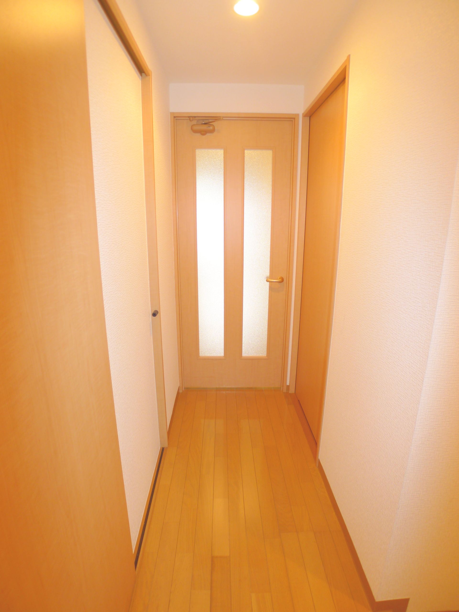 Entrance. The room is also beautiful ☆