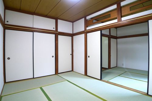 Living and room. Japanese-style room 6 quires
