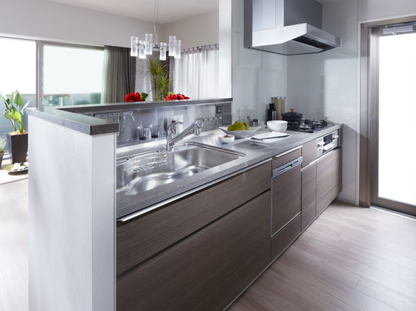 Kitchen.  [Ellesmere kitchen] Actually incorporating the perspective of those who stand in the kitchen, Not only the ease of use was also an emphasis on communication and design, It is a kitchen for families.