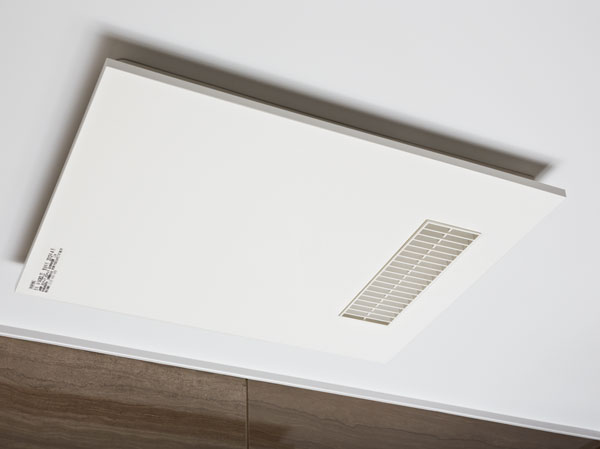 Bathing-wash room.  [Bathroom ventilation drying heater] Drying ・ heating ・ In addition to the cool breeze function, 24 hours low air flow ventilation function with the bathroom ventilation drying heater. It will also come in handy drying of laundry on a rainy day.