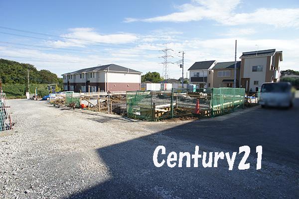 Local photos, including front road. 10 / 17 shooting Foundation