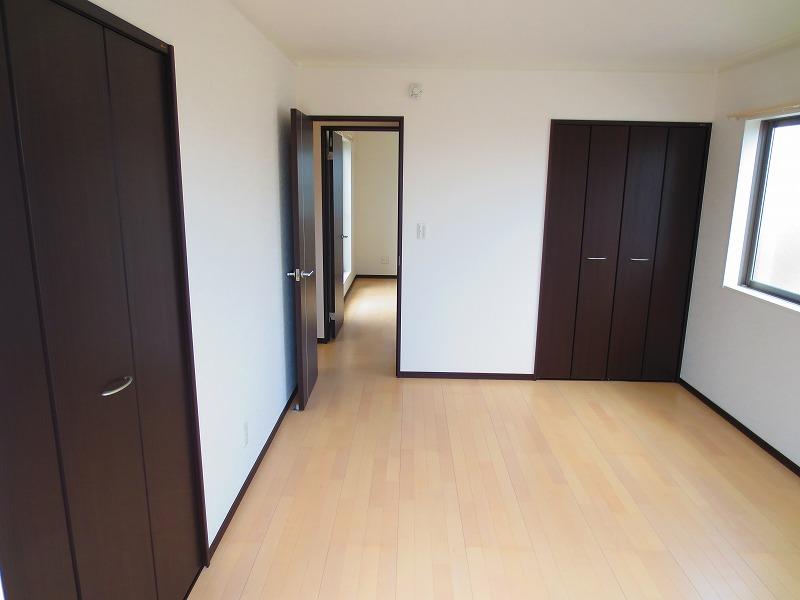 Non-living room. Local (August 2013) Shooting